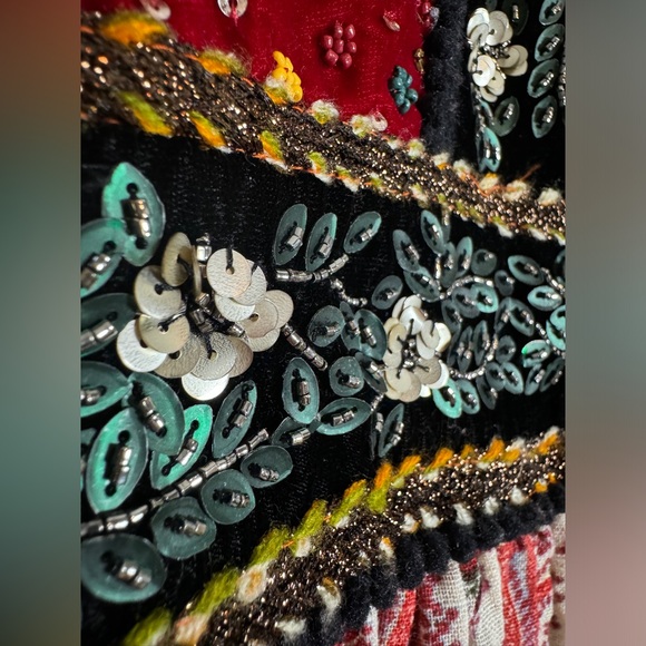 🌺 ZARA Embroidered Velvet Boho Top - Picture 14 of 15